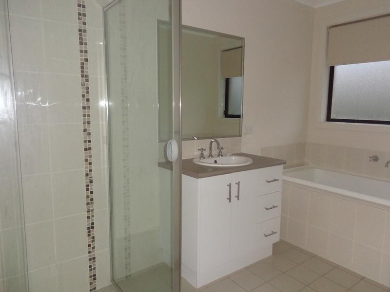 27 Highland Street, Mount Barker SA 5251