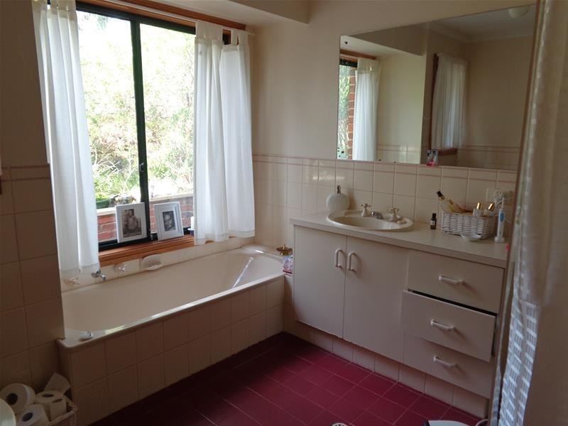 106 Glen Brae Road, Mount Barker SA 5251