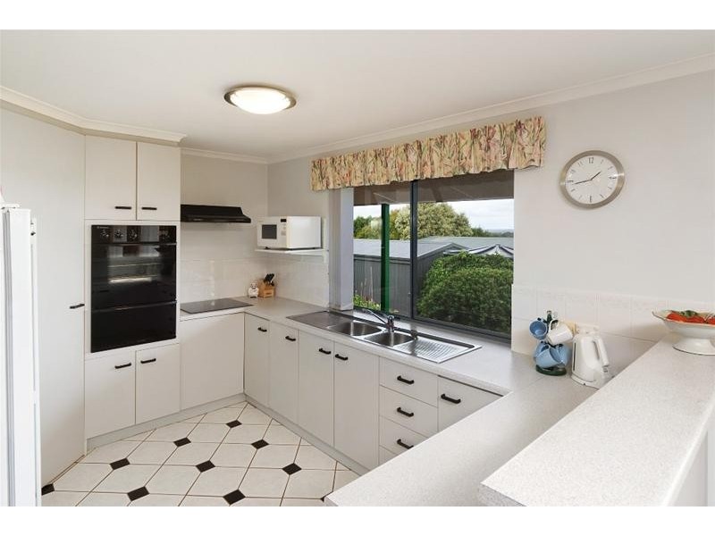 17 Sutton Court, Meadows SA 5201