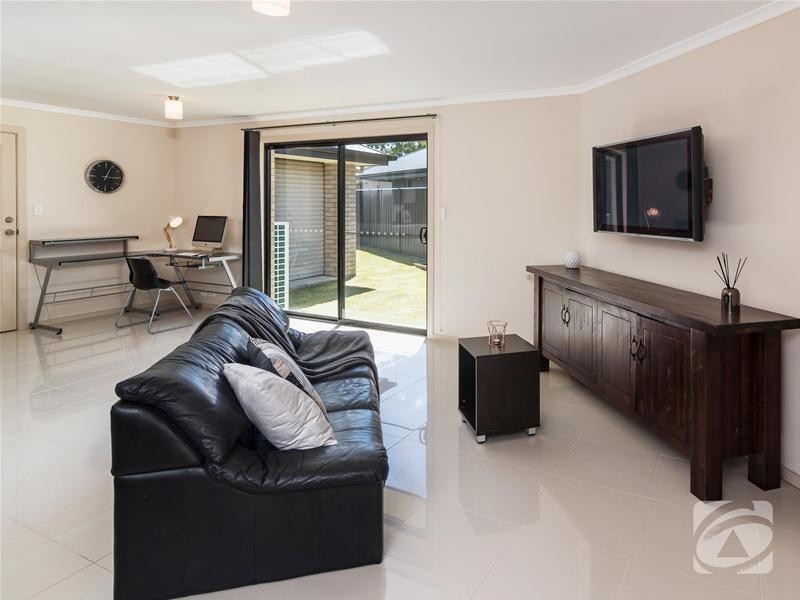 9 Laver Street, Mount Barker SA 5251