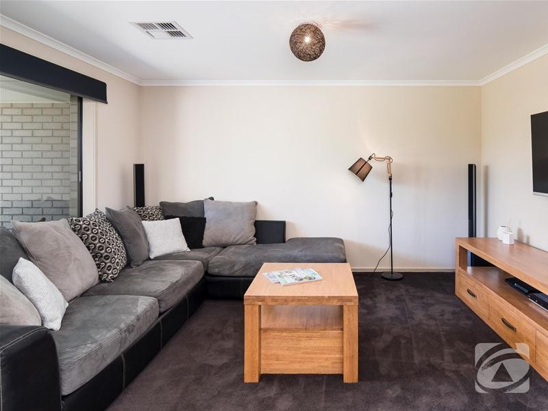 9 Laver Street, Mount Barker SA 5251