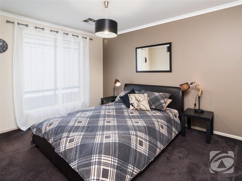 9 Laver Street, Mount Barker SA 5251