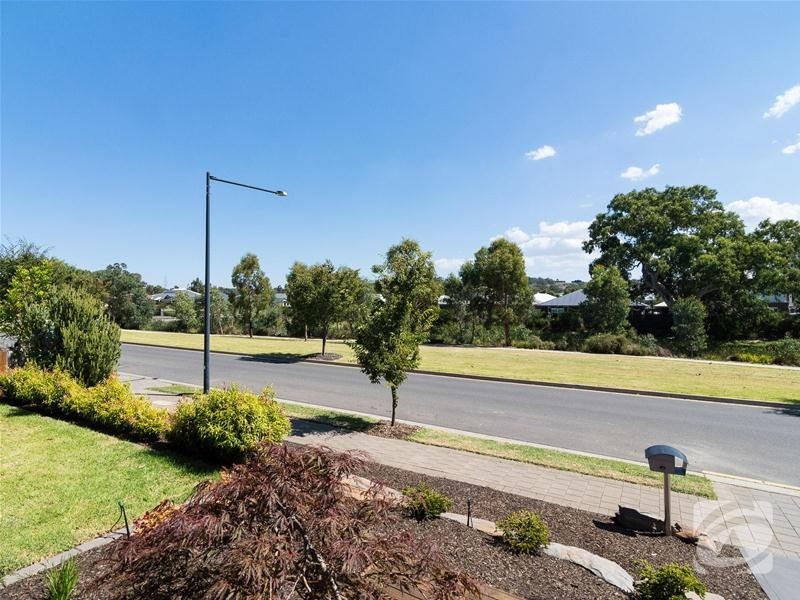 9 Laver Street, Mount Barker SA 5251