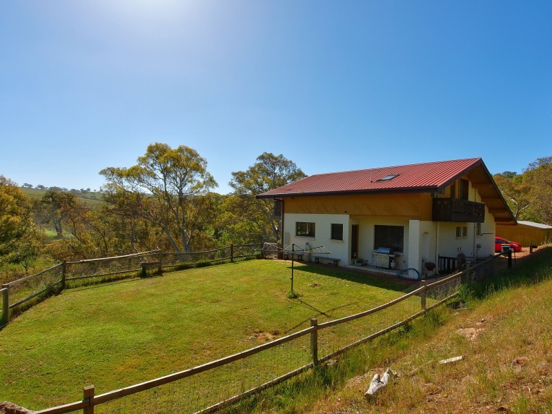 76 McIntyre Road, Dawesley SA 5252