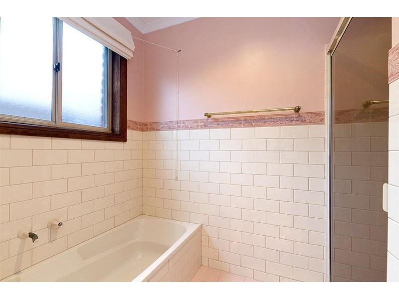 2 Barker Road, Mount Barker SA 5251