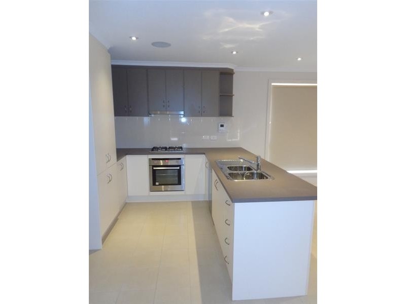 36 Douglas Drive, Mount Barker SA 5251