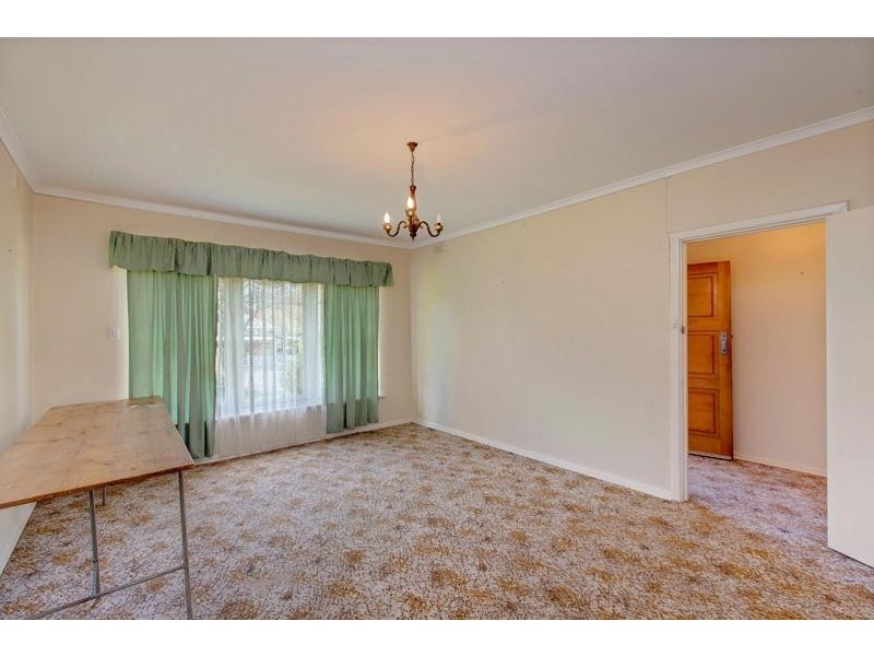 16 Albert Road, Mount Barker SA 5251