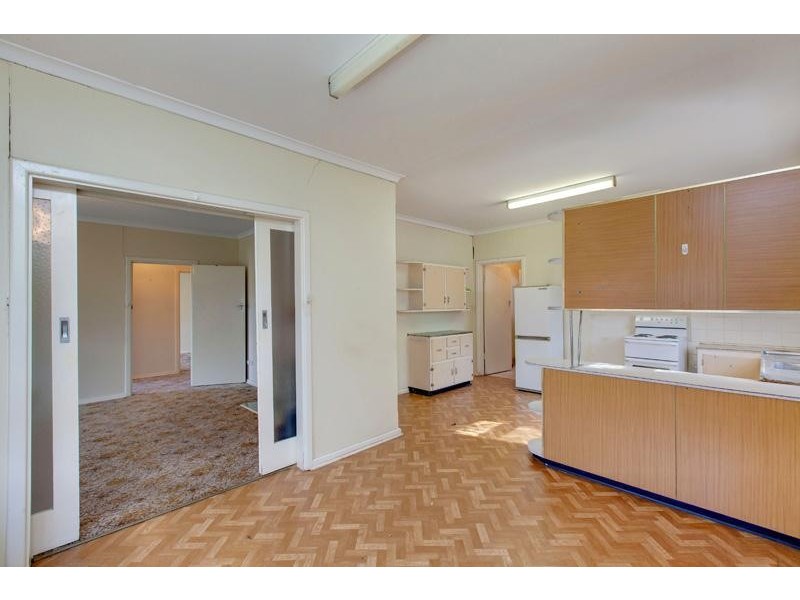 16 Albert Road, Mount Barker SA 5251