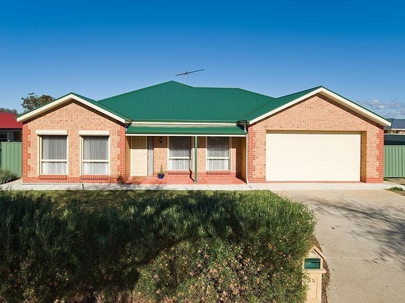 55 Parker Avenue, Strathalbyn SA 5255