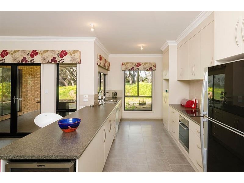 14 Catt Drive, Strathalbyn SA 5255