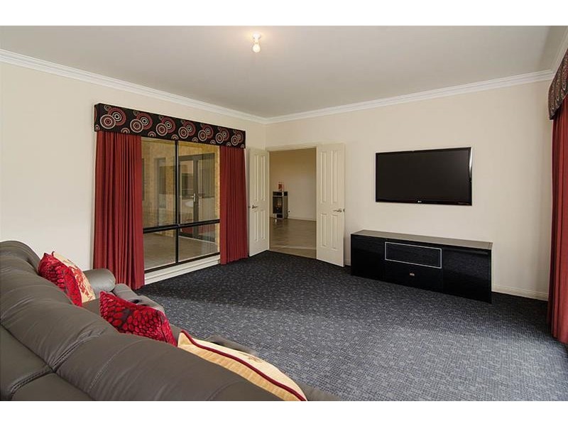 14 Catt Drive, Strathalbyn SA 5255