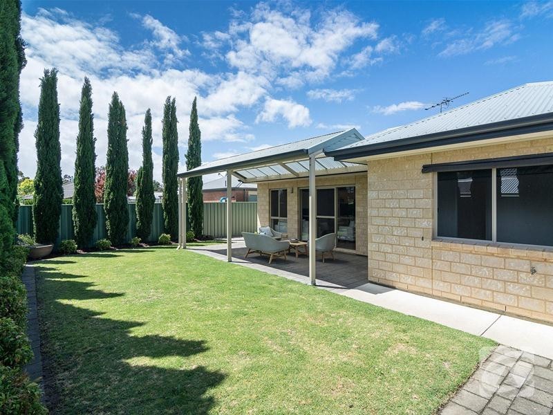 15 Collett Avenue, Mount Barker SA 5251