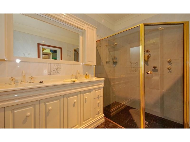 121 Onkaparinga Valley Road, Woodside SA 5244