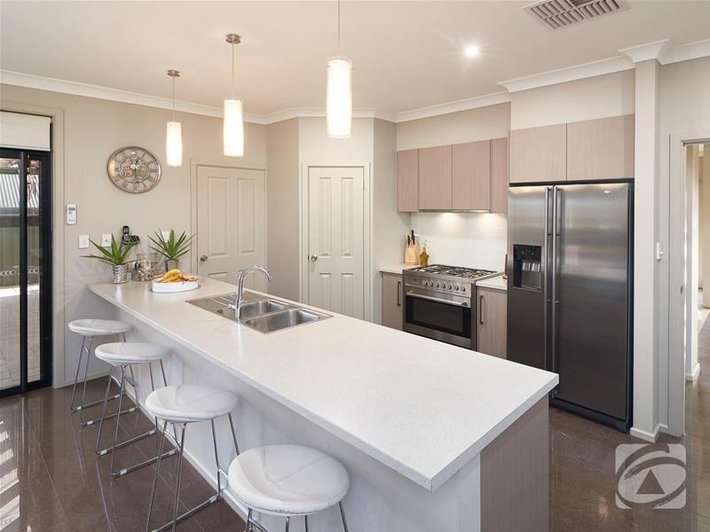 7 Carlson Street, Mount Barker SA 5251