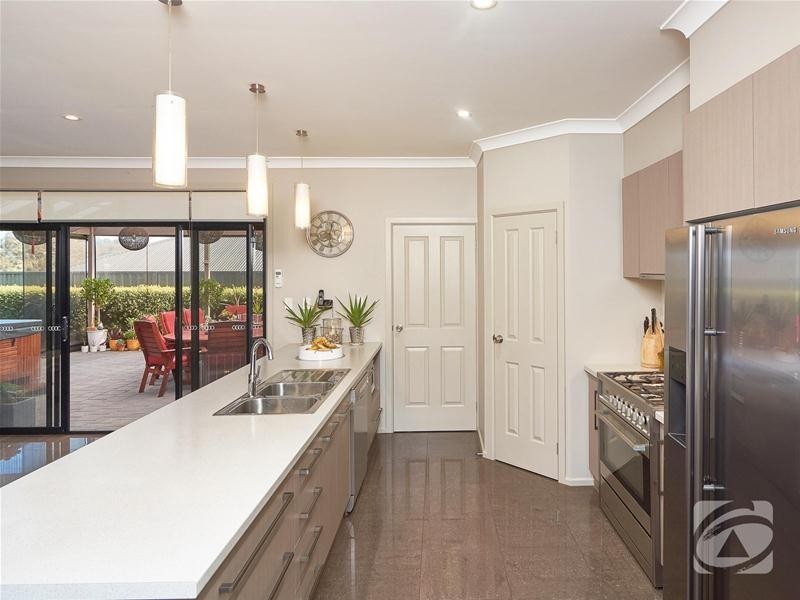 7 Carlson Street, Mount Barker SA 5251