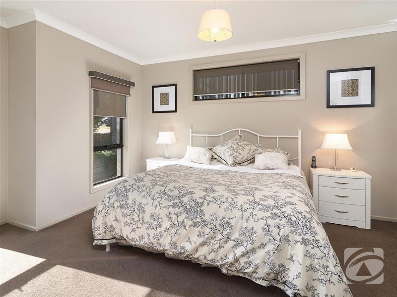 7 Carlson Street, Mount Barker SA 5251