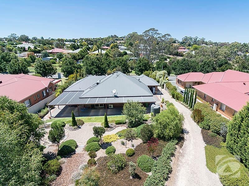 31 Waterford Avenue, Mount Barker SA 5251