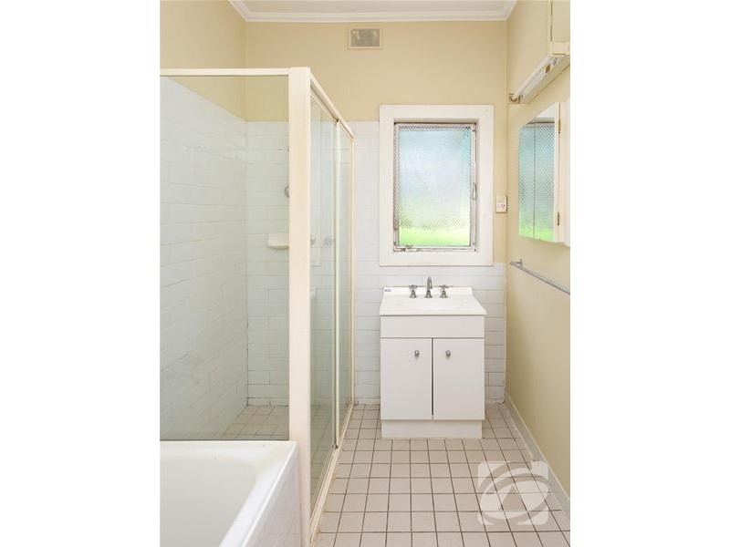 62 Adelaide Road, Mount Barker SA 5251