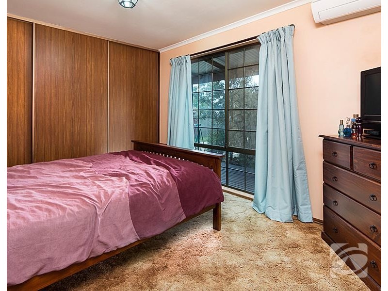 15 Cemetery Road, Callington SA 5254