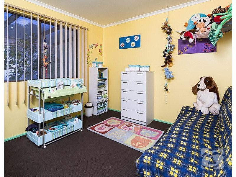 15 Cemetery Road, Callington SA 5254