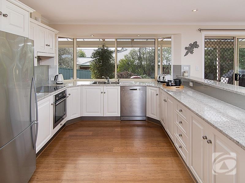 9 Cowan Avenue, Littlehampton SA 5250