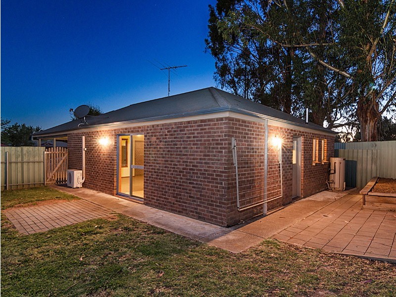 8 Dutch Close, Mount Barker SA 5251