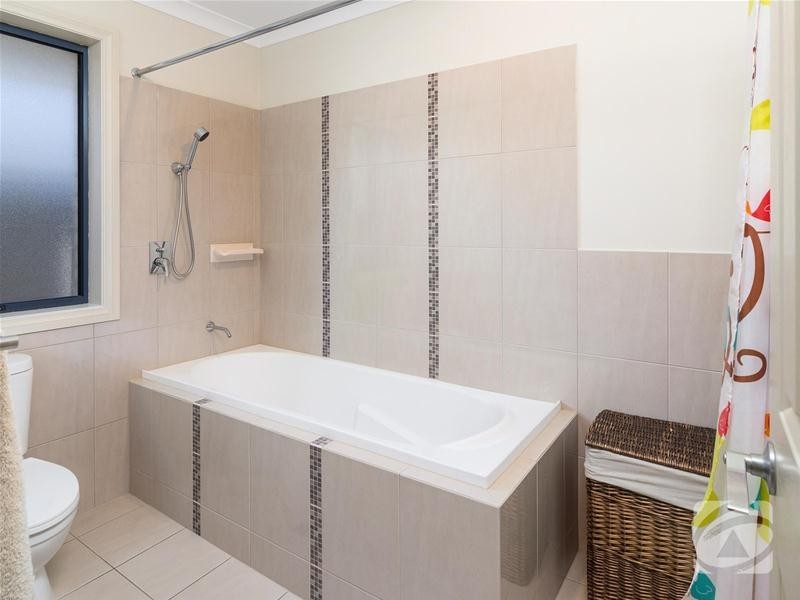 26 Tilly Street, Mount Barker SA 5251