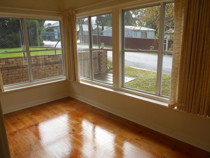 8 Netley Road, Mount Barker SA 5251