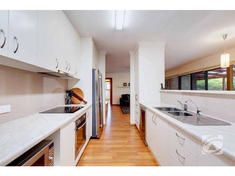 88 Sheoak Road, Crafers West SA 5152