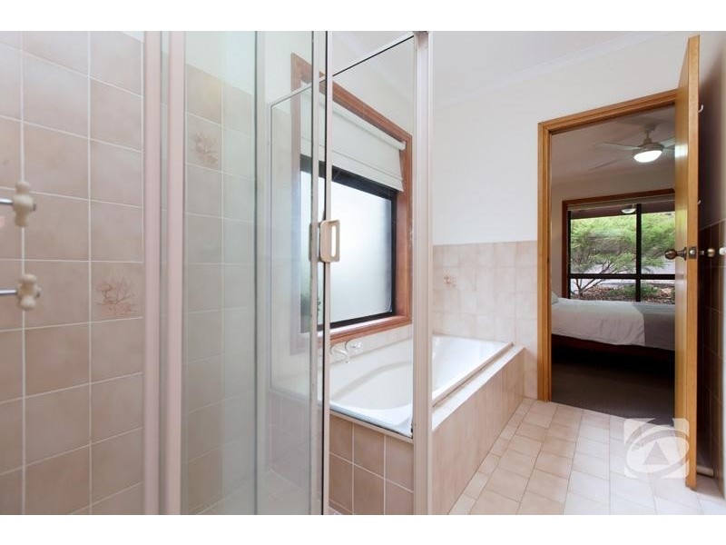 88 Sheoak Road, Crafers West SA 5152