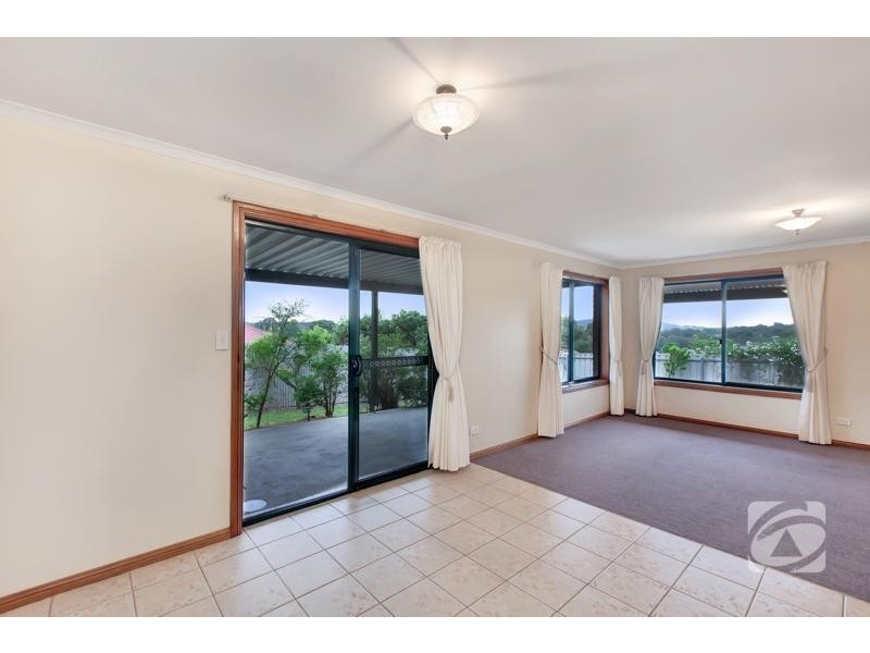 1 Lorikeet Road, Mount Barker SA 5251