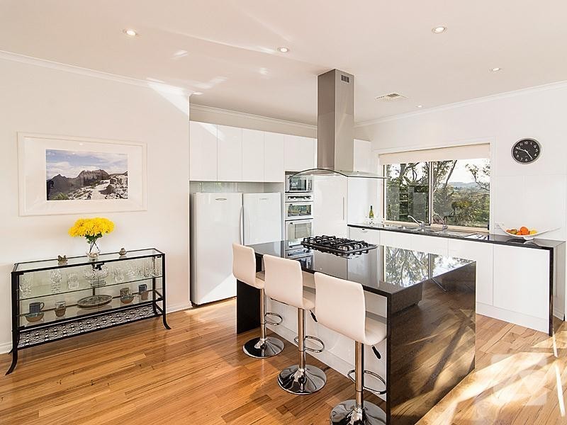 8 Burnbank Way, Mount Barker SA 5251