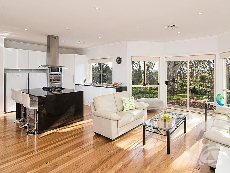 8 Burnbank Way, Mount Barker SA 5251