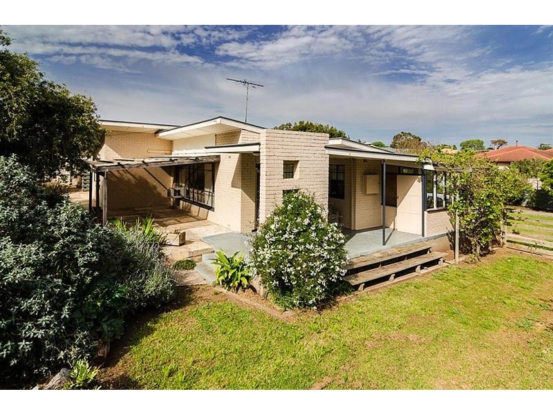 11 Marchant Road, Strathalbyn SA 5255