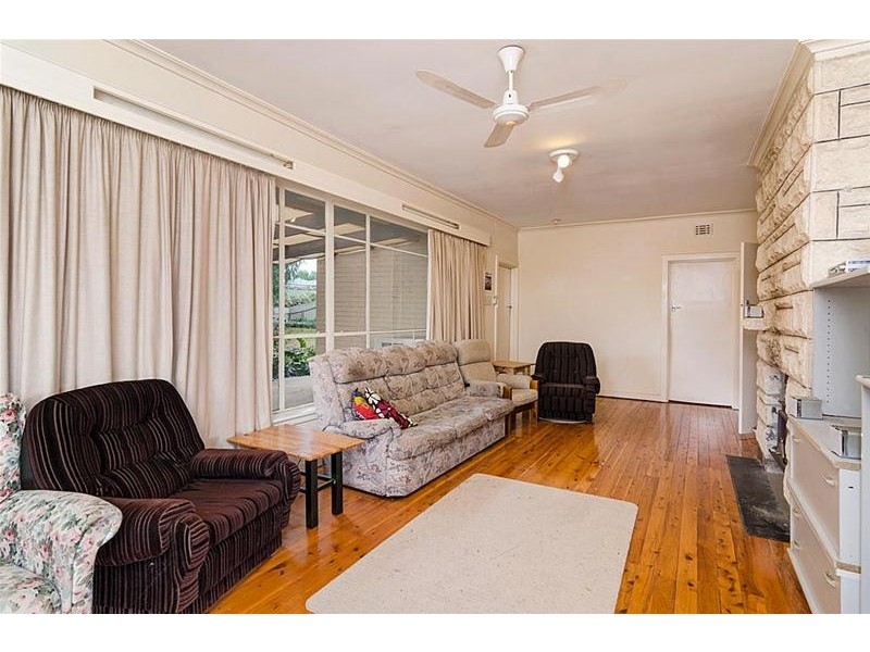 11 Marchant Road, Strathalbyn SA 5255