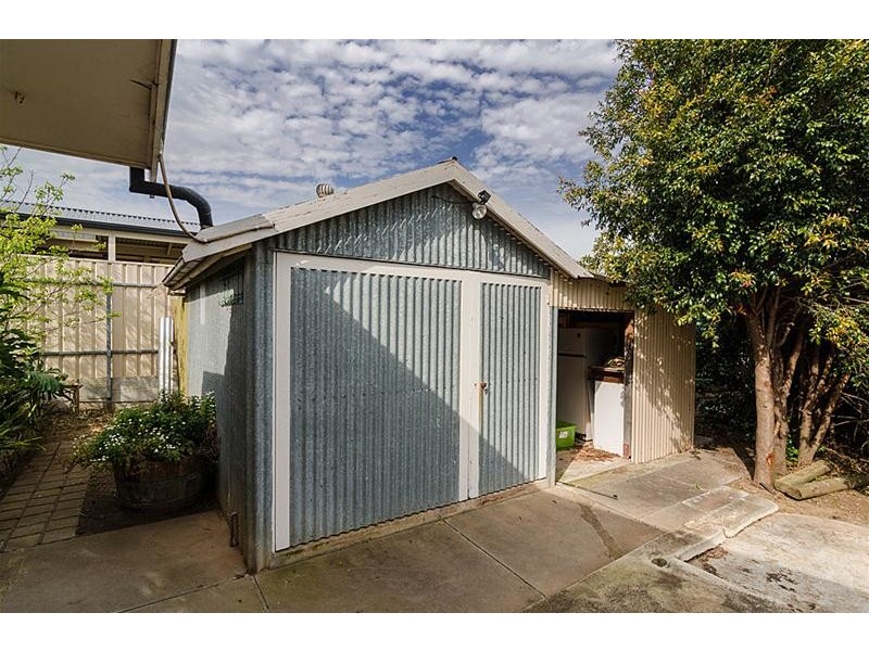 11 Marchant Road, Strathalbyn SA 5255