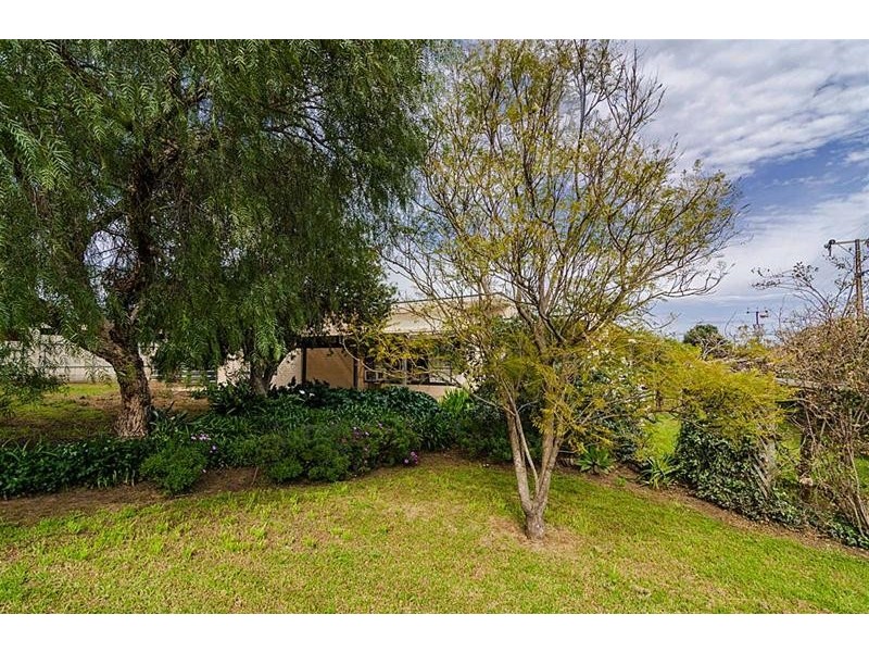 11 Marchant Road, Strathalbyn SA 5255