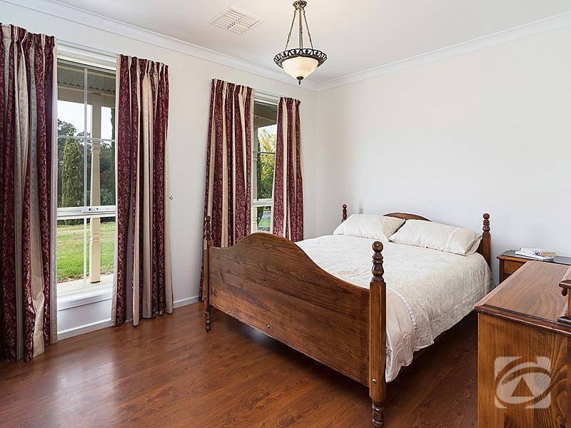 19 Waterford Avenue, Mount Barker SA 5251