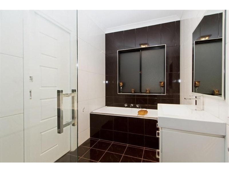 39 Hurling Drive, Mount Barker SA 5251