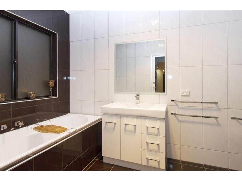 39 Hurling Drive, Mount Barker SA 5251