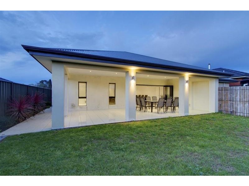 39 Hurling Drive, Mount Barker SA 5251
