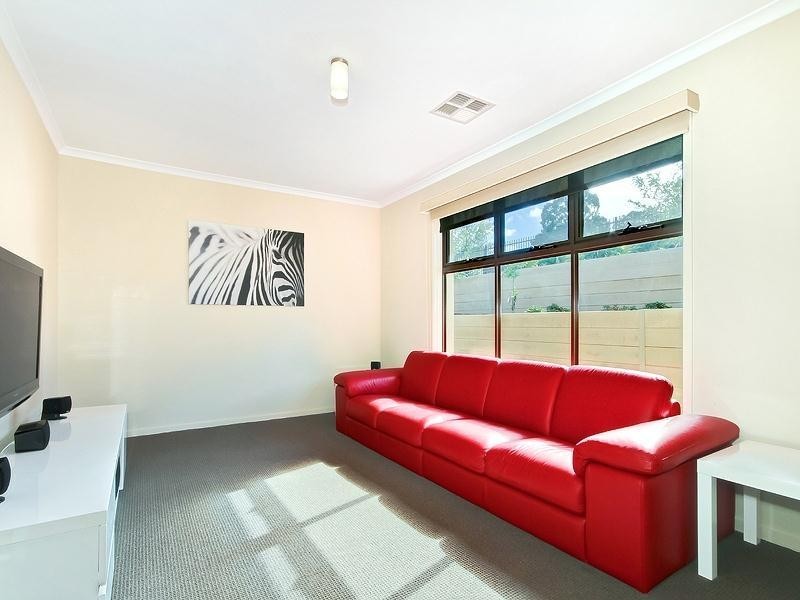 11 Pollard Street, Mount Barker SA 5251