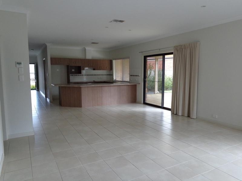 21 Tara Court, Littlehampton SA 5250