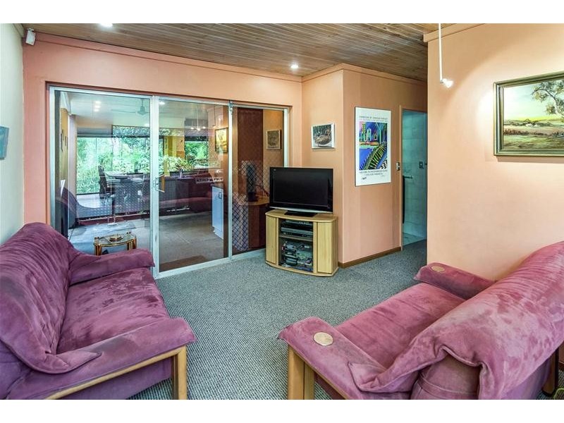 13 Ackland Avenue, Crafers SA 5152