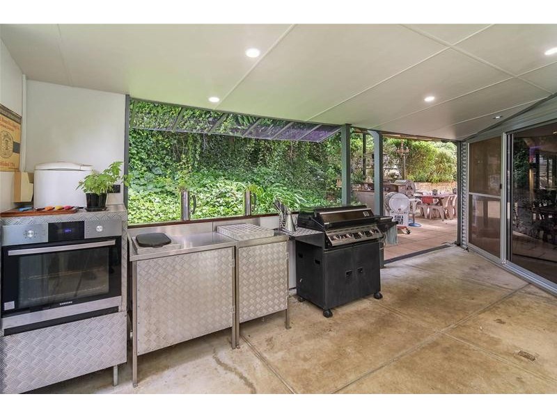 13 Ackland Avenue, Crafers SA 5152