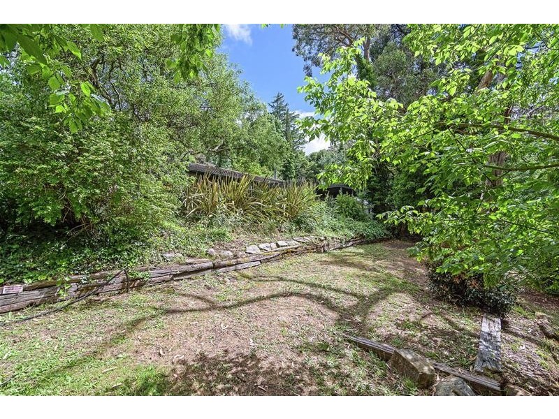 13 Ackland Avenue, Crafers SA 5152