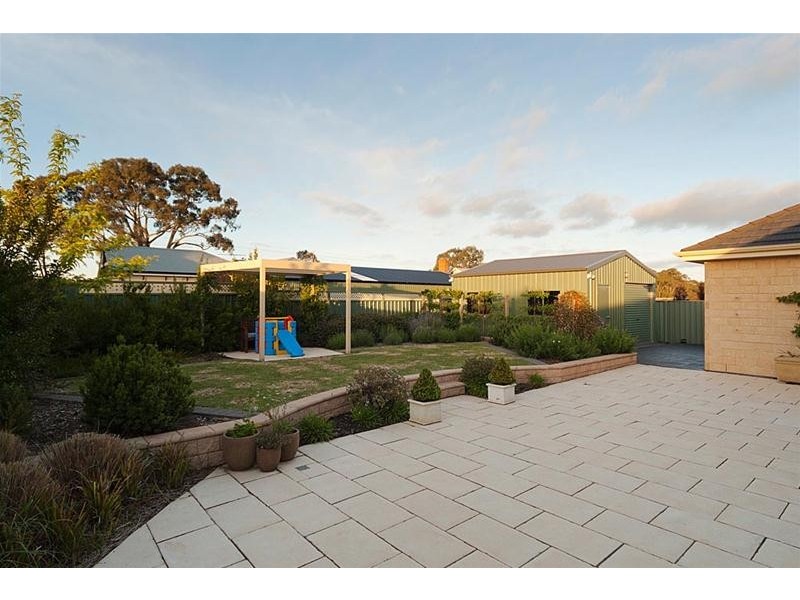 77 Barton Circuit, Mount Barker SA 5251