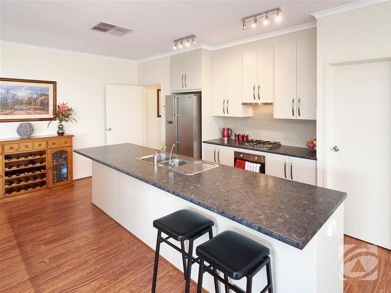 11 Tilly Street, Mount Barker SA 5251