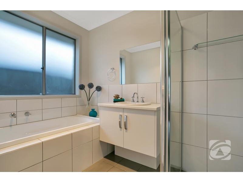 7 Laver Street, Mount Barker SA 5251