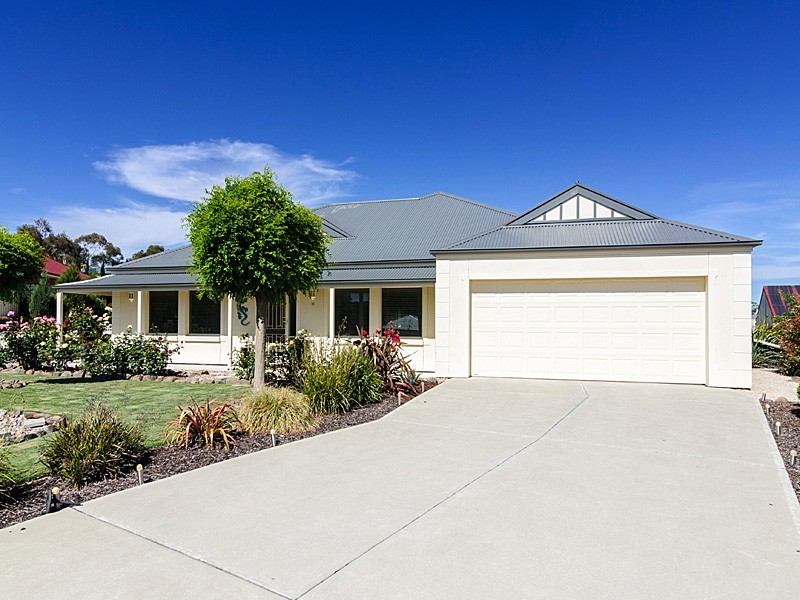 16 Barrow Court, Mount Barker SA 5251